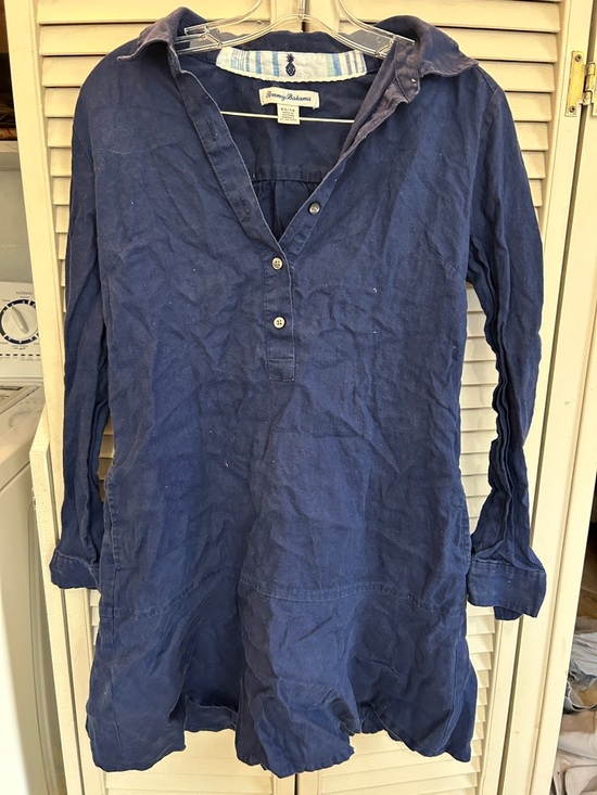 Tommy Bahama Dresses & Skirts - Tommy Bahama Navy Blue 100% Linen long sleeve Button-Front dress cover up
